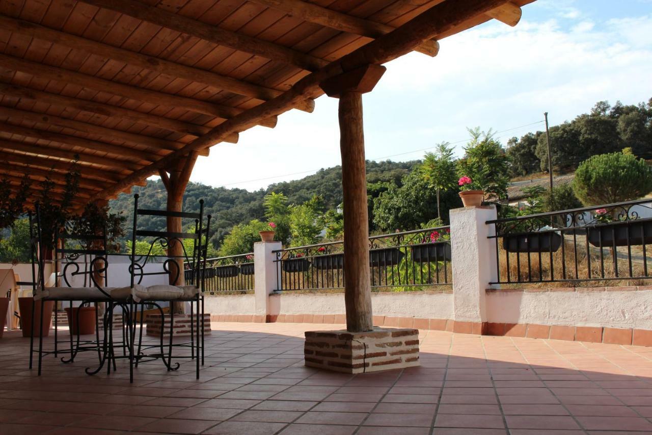 Апартаменты El Balcon Del Hueznar Казалла де ла Сиерра Экстерьер фото